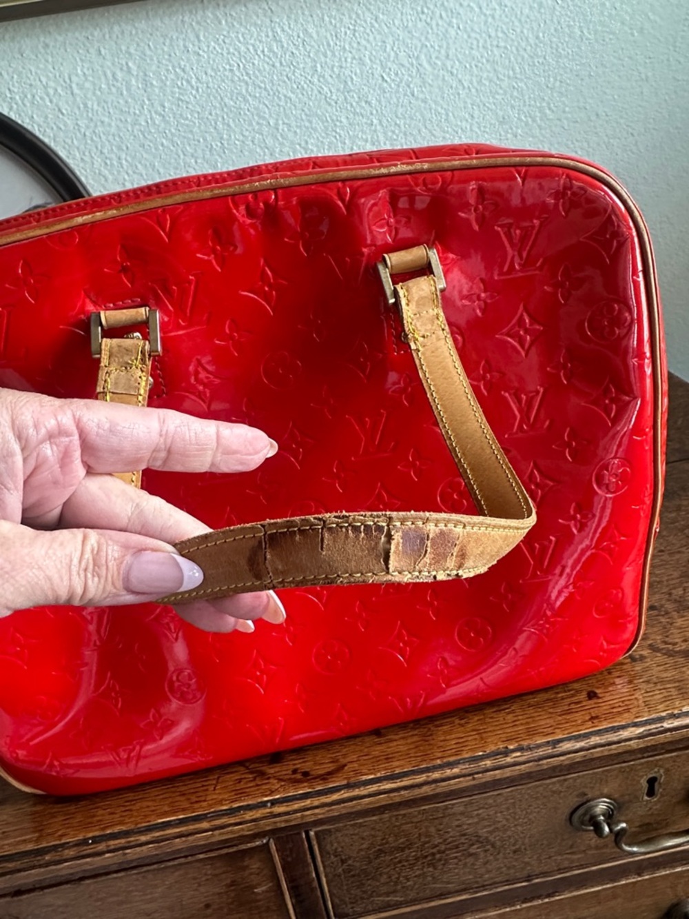 Louis Vuitton Sutton Red Patent Monogram satchel Bag with Tan Trim - Picture 13 of 17